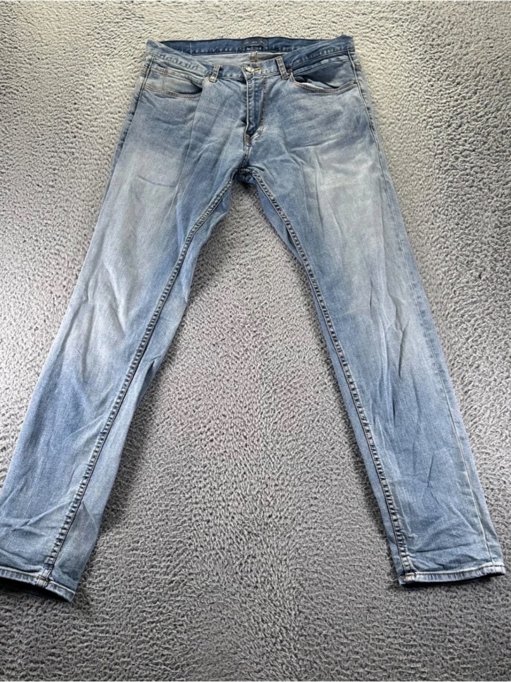 Zara Men’s Washed Light Blue Slim Straight Jeans 32x32